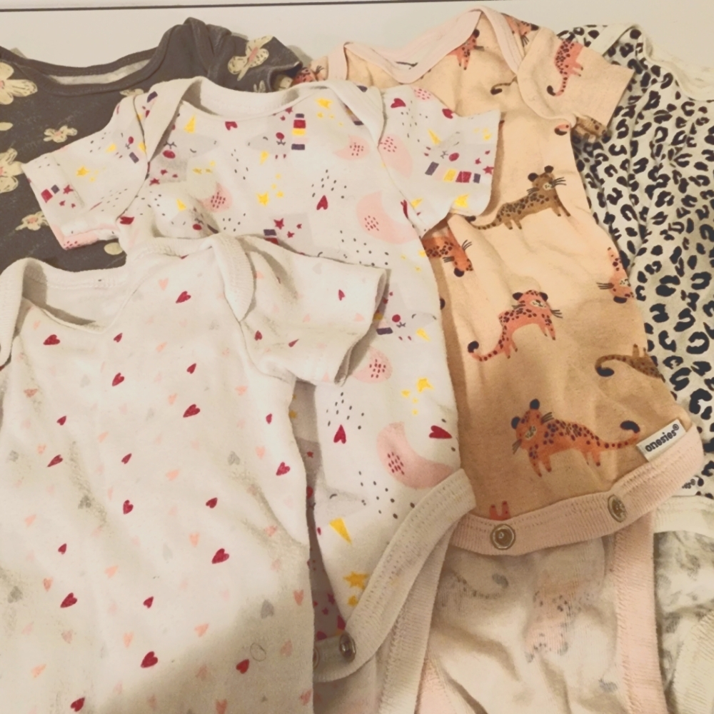 5 piece Gerber Onesies